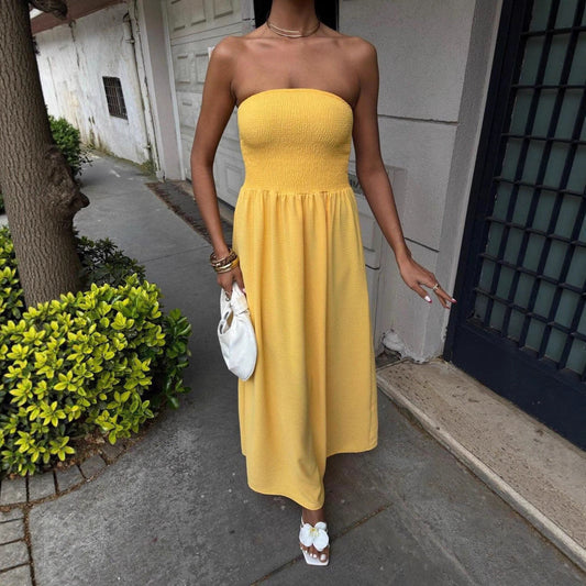 Vestido palabra de honor con cuerpo fruncido y largo midi – ELIA