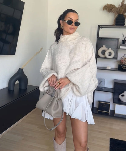 Suéter oversize de mujer en color beige – NATELA