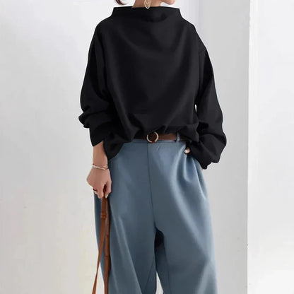 Jersey de mujer de corte amplio con cuello alto – HAYLIA