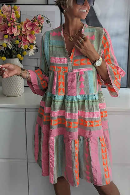 Vestido túnica bohemio con capas y estampado fluido – AYLANNA