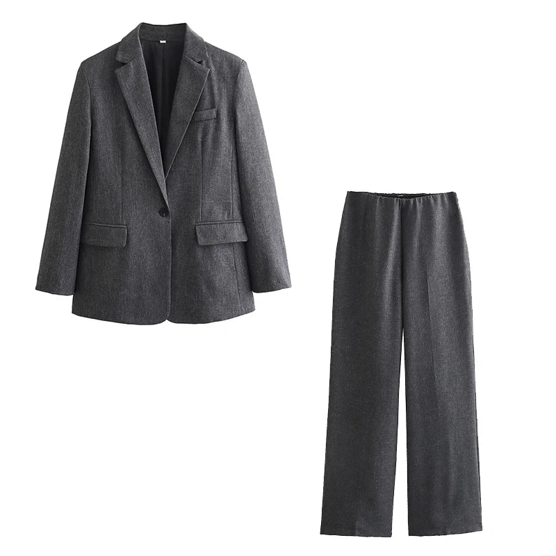 Traje de mujer con blazer entallada y pantalón de vestir – AVELINE