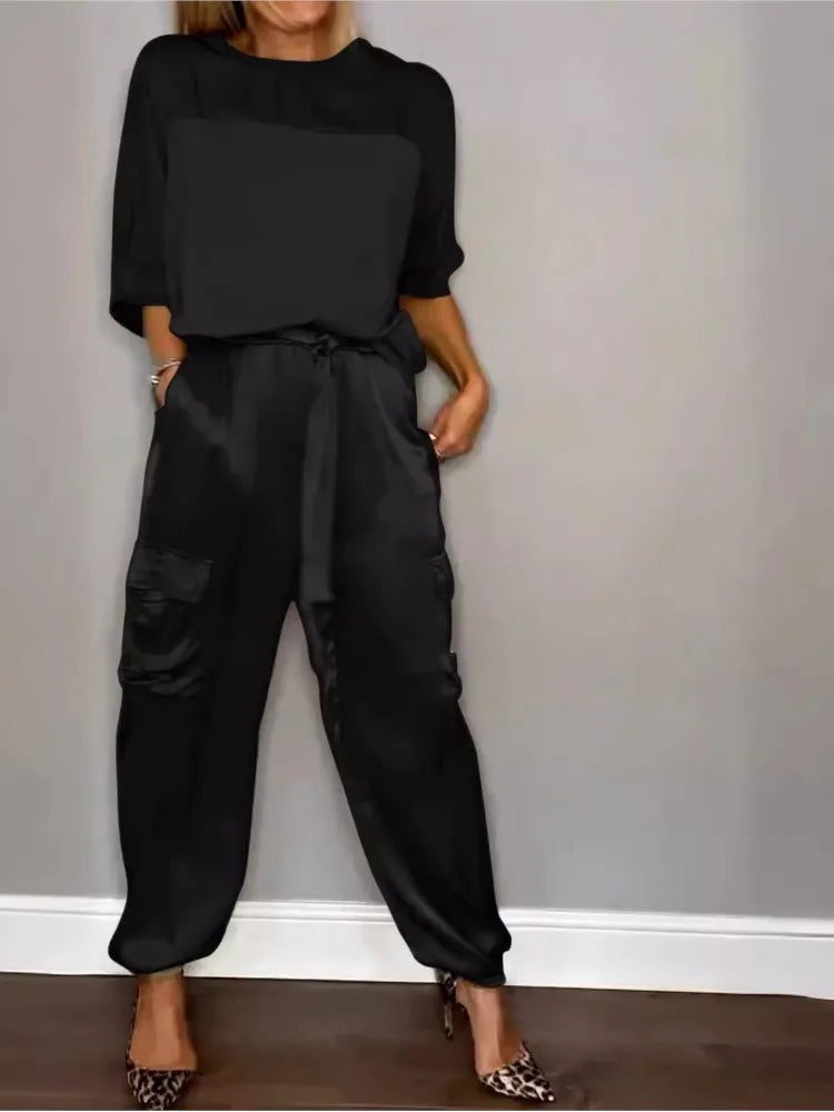Conjunto satinado de dos piezas para mujer con top suelto y pantalón cargo – KALIA