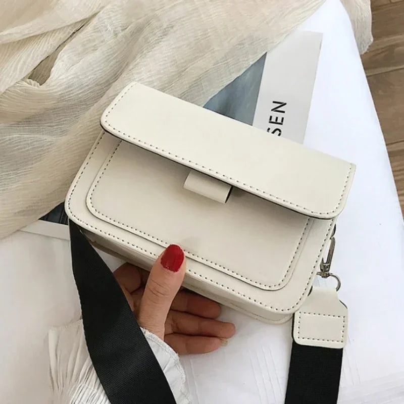 KRYSTAL - Bolso moderno con diseño estructurado para mujer