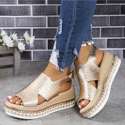Sandalias de plataforma para mujer con textura reptil y puntera abierta – JOVALIA