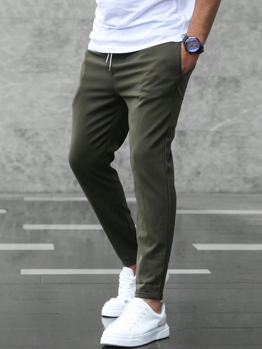Pantalón de hombre elástico con ajuste slim y estilo versátil – ADRASTOS