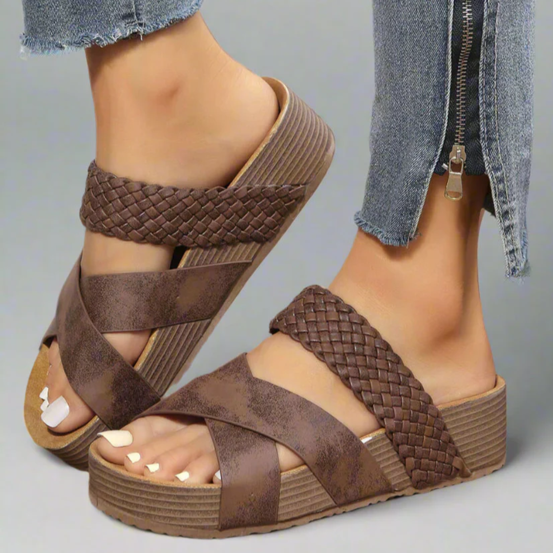Sandalias de mujer con plataforma gruesa y estilo moderno – ELARA STEP UP