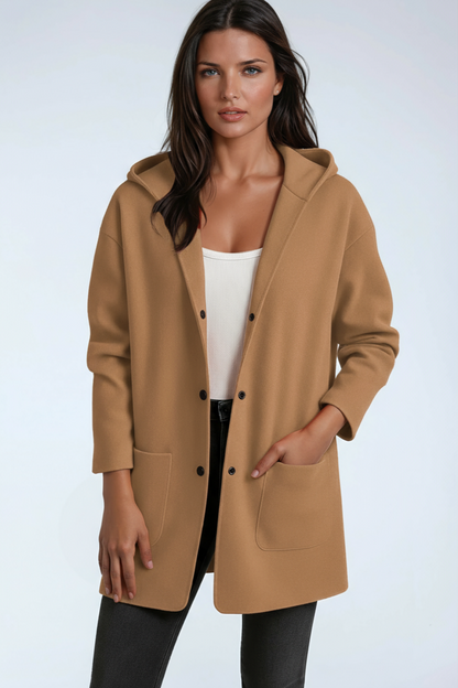 Chaqueta larga de mujer con capucha y cierre de botones a presión – JASMINA