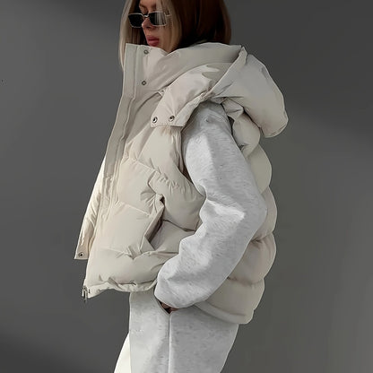 Chaleco sin mangas para mujer con cremallera y escote en pico – LEVANA