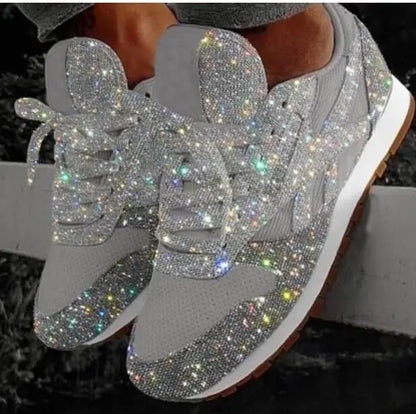 Zapatillas de mujer con acabado brillante y efecto glitter – HENRIELLA