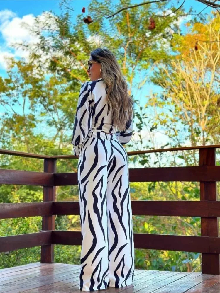 Set veraniego con blusa de tirantes y pantalón suelto – FLORALIA