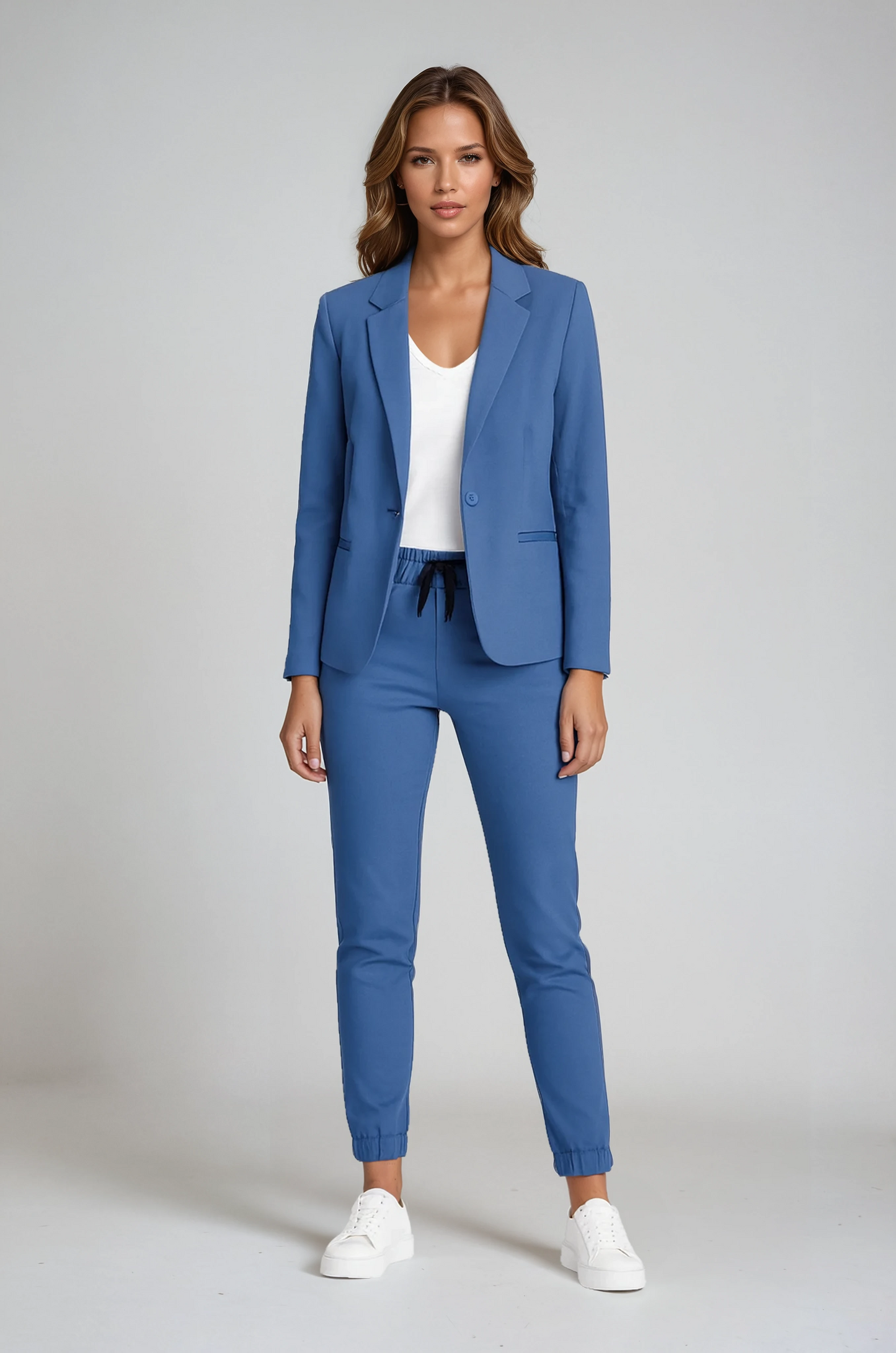 NOORIA – Conjunto de blazer y pantalón slim fit para mujer con estilo estructurado