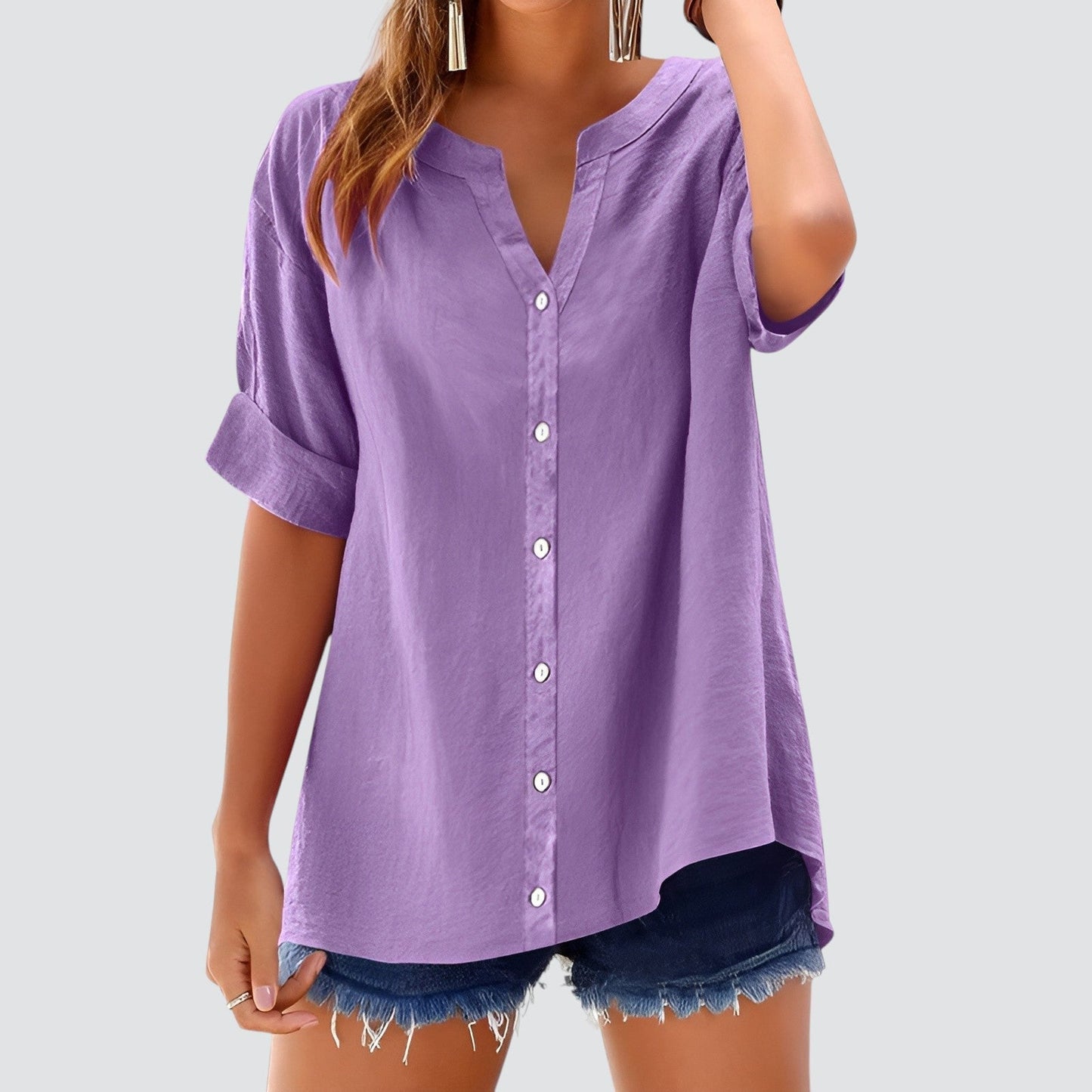 Blusa de mujer con escote en V y botones – HANNELIE