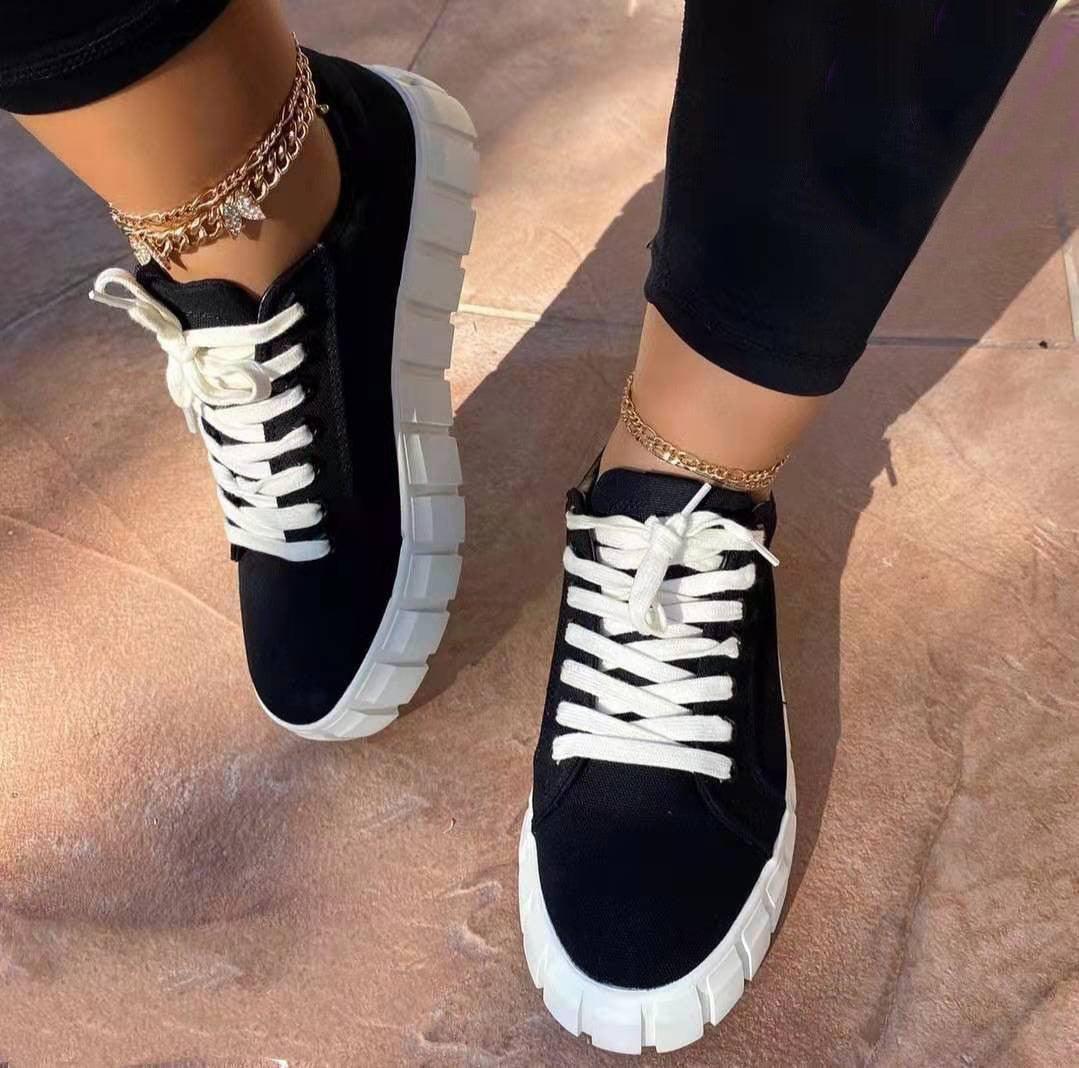 Zapatillas chunky para mujer con diseño moderno y suela elevada – PRISMAH
