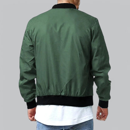 Cazadora bomber para hombre con diseño estructurado y acabado limpio – NÉVALIS