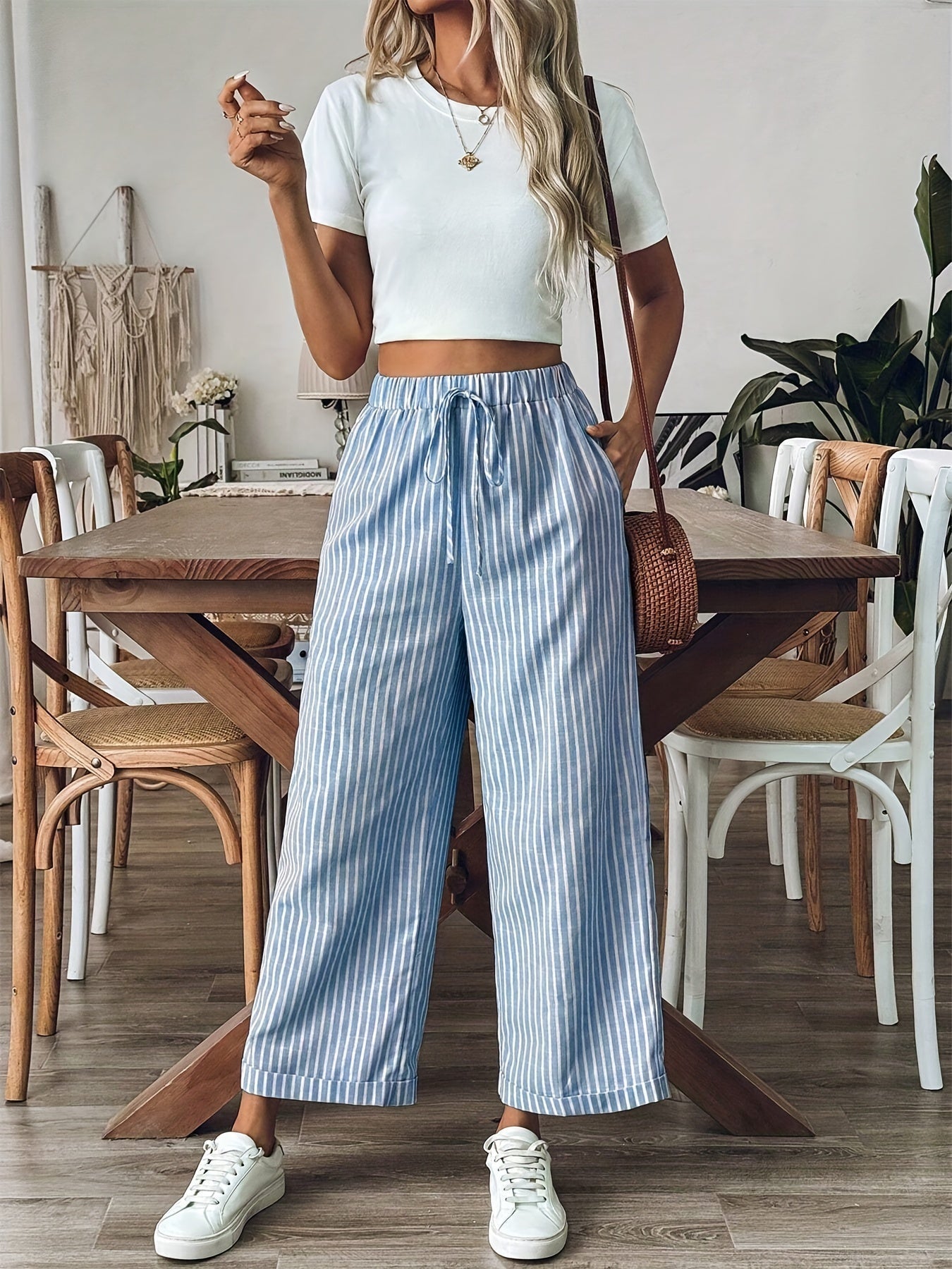Pantalón fluido a rayas con cintura ajustable – NÉLIA