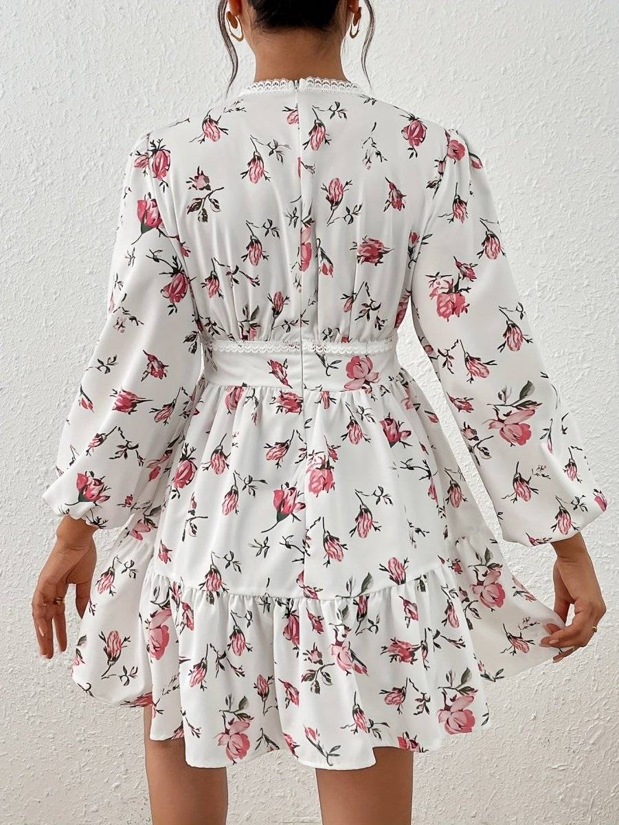 Vestido romántico con estampado floral y corte fluido – NOÉLIA