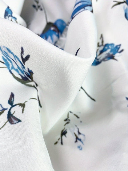 Vestido romántico con estampado floral y corte fluido – NOÉLIA