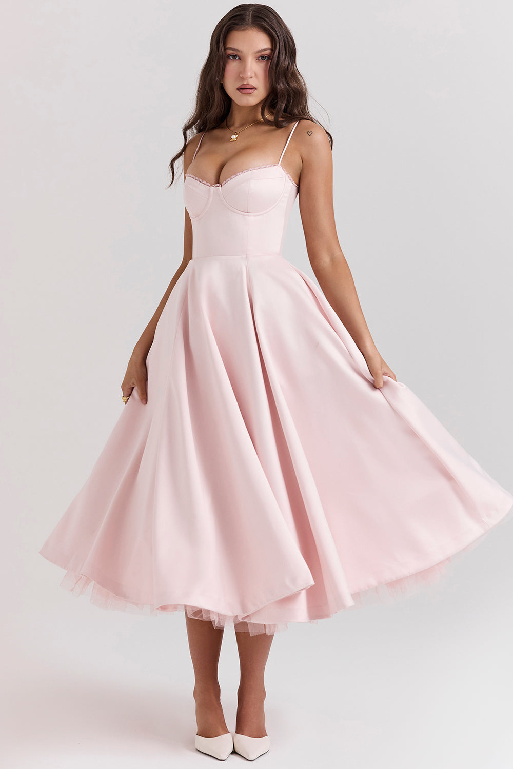 Vestido de Cocktail Elegante para Damas en Estilo Midi para Fiestas y Eventos Especiales – Agota