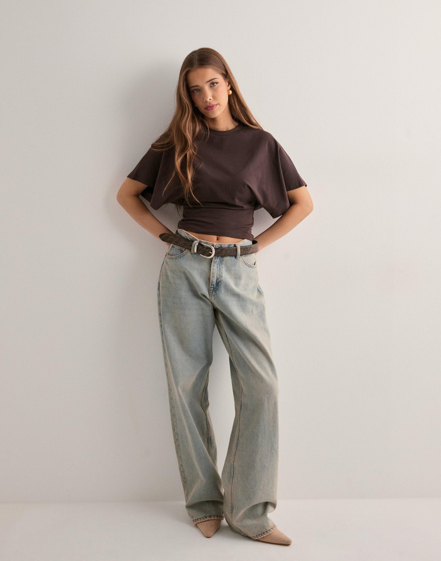 Camisa cropped oversize para mujer con estilo relajado – MIREYA