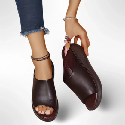 Sandalias ortopédicas de verano en piel sintética – LIVANA