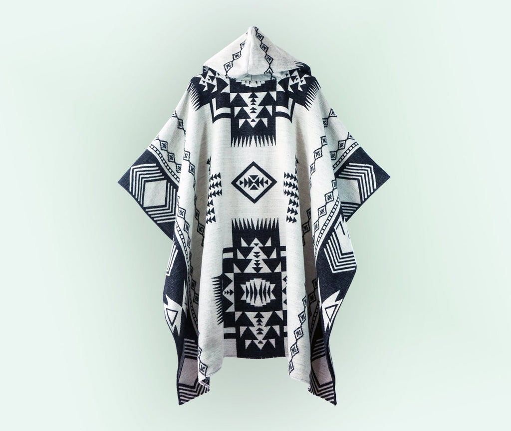 Poncho de Alpaca Artesanal – KAWSAY - Nina Toledo