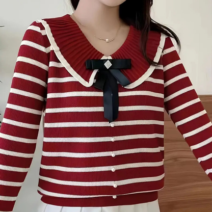 Xenia | Gestreepte Jersey de punto suave con rayas y diseño casual – LUNÉA