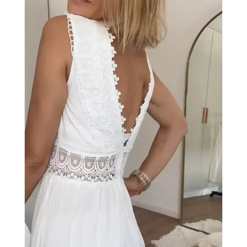 Vestido de verano con escote en V y detalles de encaje – KIRBY