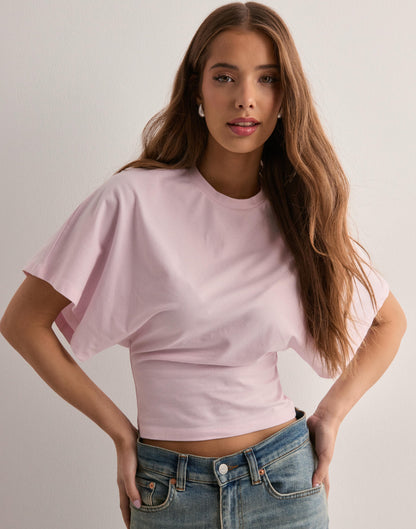 Camisa cropped oversize para mujer con estilo relajado – MIREYA