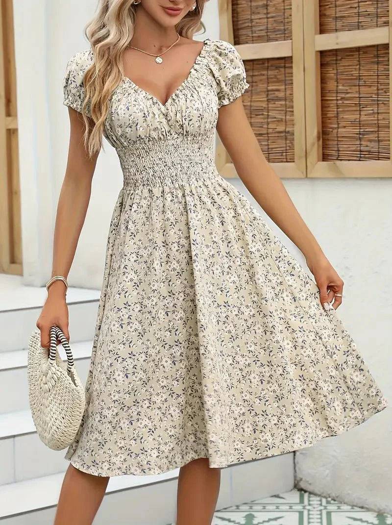 Vestido veraniego fruncido con diseño romántico y favorecedor – ÉLODINE