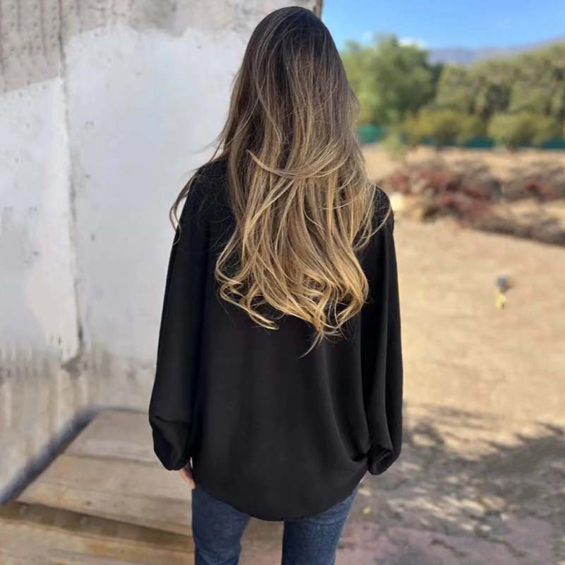 Blusa fluida de manga larga con escote elegante – MIRELLA