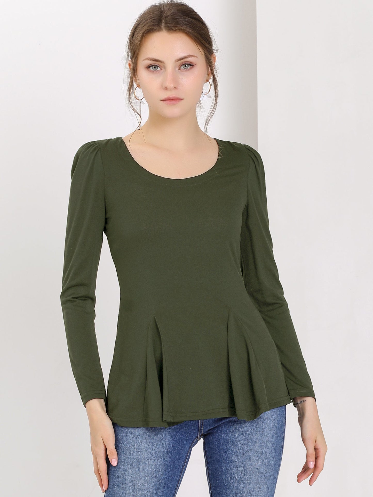 Camiseta básica de mujer con manga larga y cuello redondo – MILARA