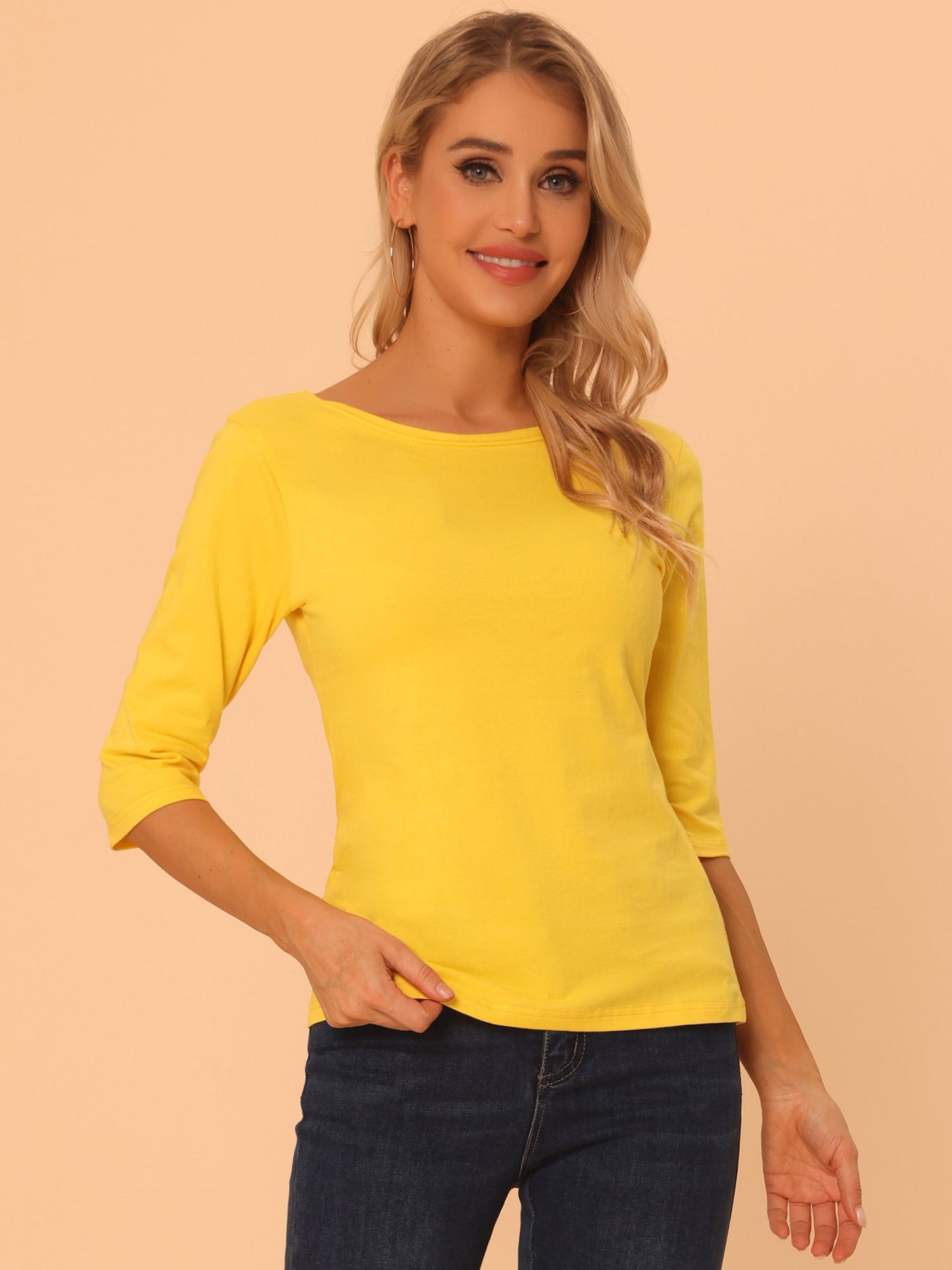 Camiseta de mujer con manga 3/4 y cuello redondo – LUNARA