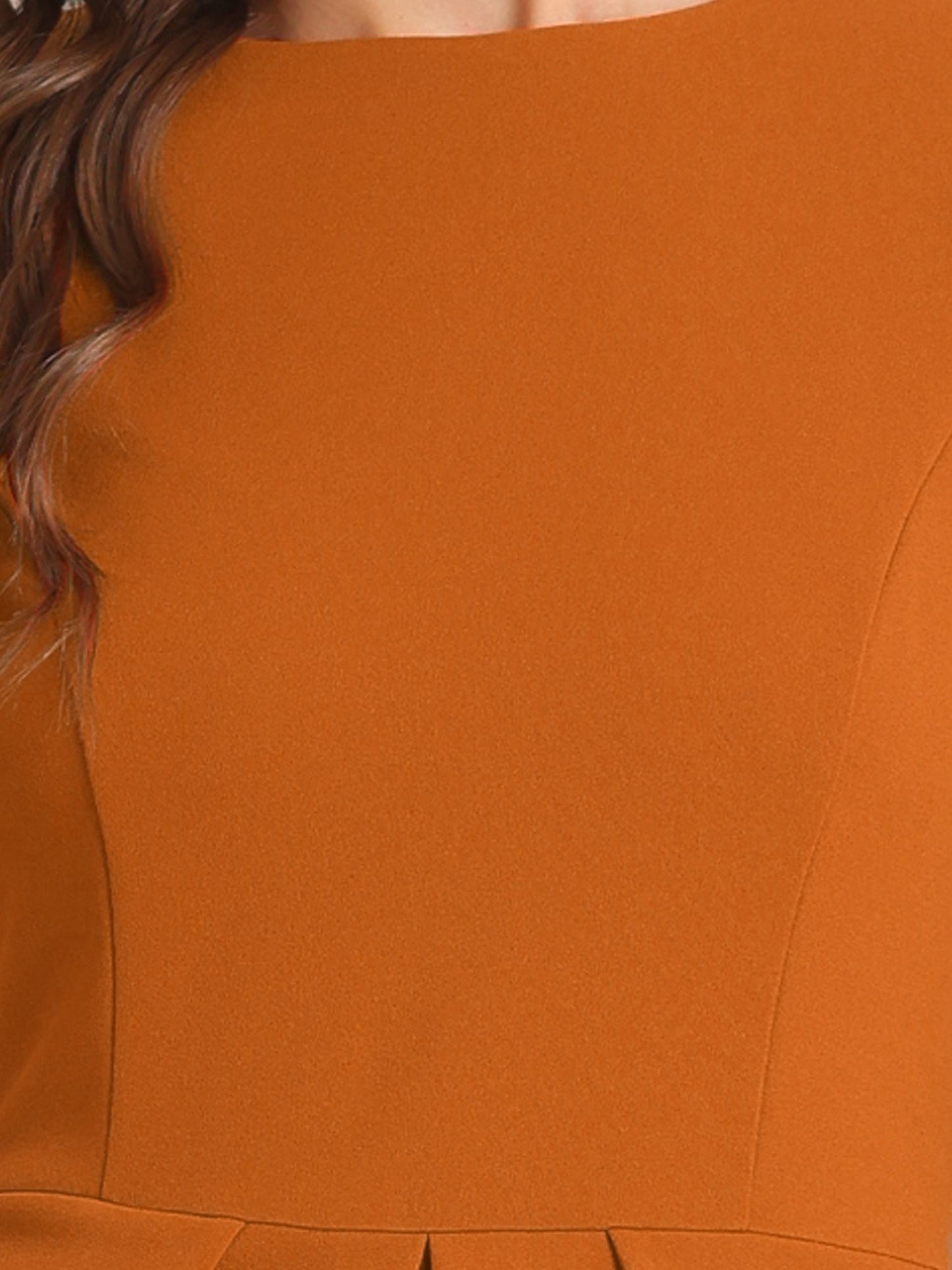 Conjunto de top y falda ajustada con manga larga – ELYANA